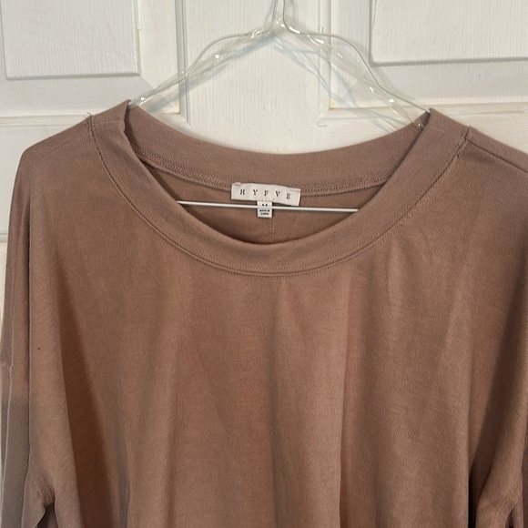 Hyfve brown cropped sweatshirt size medium - Picture 2 of 4
